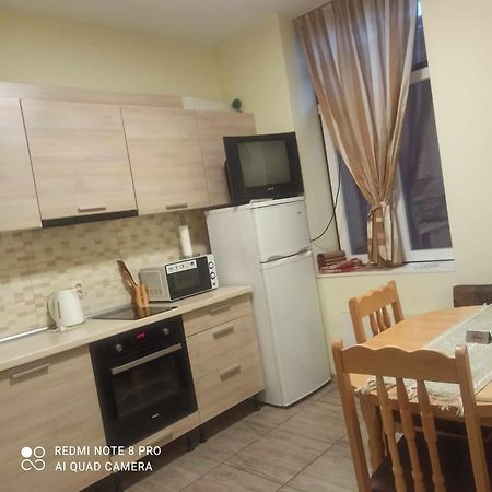 Стонел Apartment Veliko Turnovo Bagian luar foto