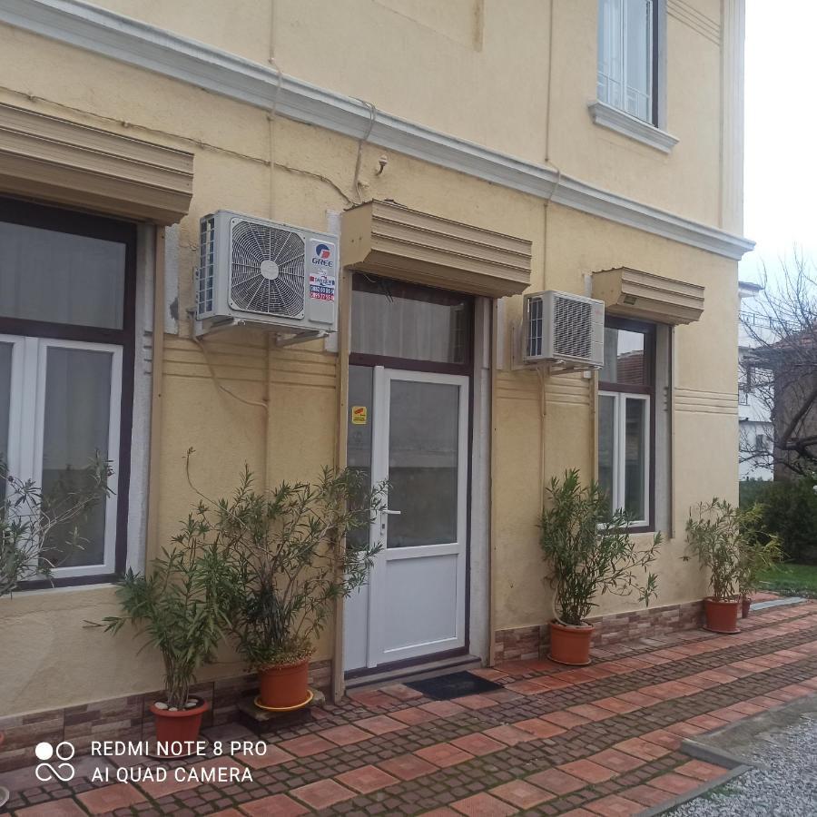 Стонел Apartment Veliko Turnovo Bagian luar foto